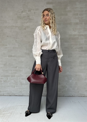 Molly skjorte with lace on shoulder Jet Stream Copenhagen Muse 